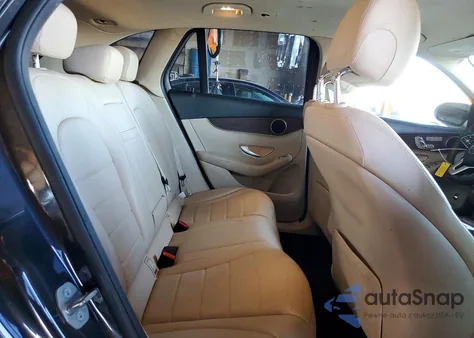 2020 Mercedes-Benz Glc 300 z USA, uszkodzony, nr VIN W1N0G8DB9LF767779